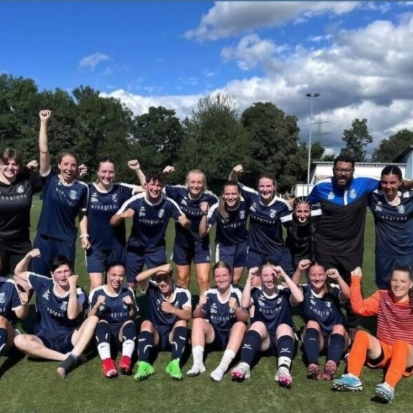 Frauen des SV Bergfried Leverkusen gewinnen kampfbetontes Auftaktspiel